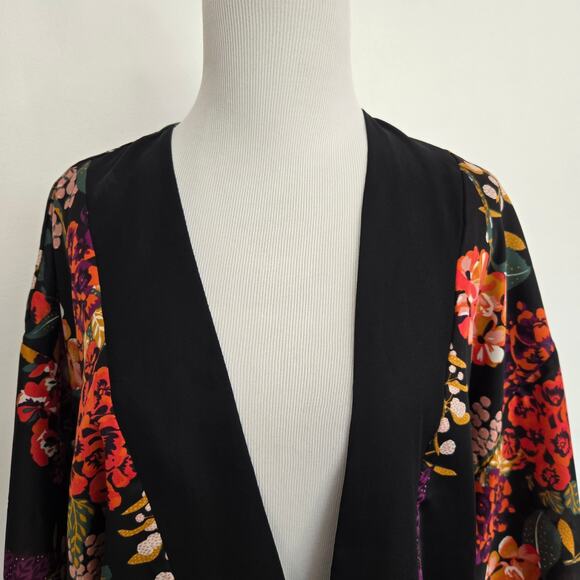 H&M Conscious Collection Floral Kimono Open Black Bold Recycled Women XS/X - Picture 5 of 12